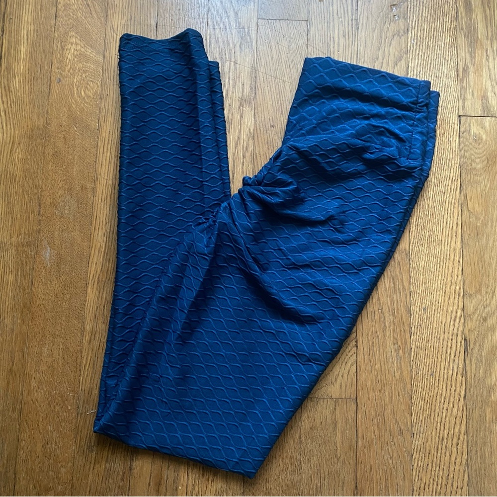 Tiktok leggings S/M NWT